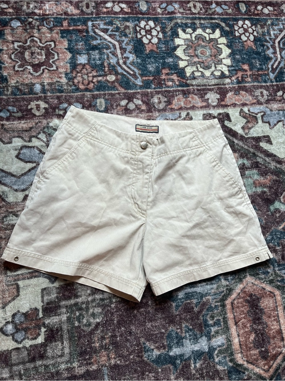 Women’s Vintage Item & Co Light Ivory Khaki Cotton Casual Summers Shorts 28” W